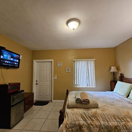 Royal Poinciana Stay Miami Springs Dış mekan fotoğraf